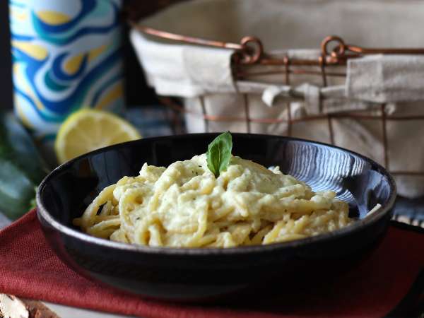 Pasta krim dengan cukini dan yoghurt Yunani - Persiapan langkah 8