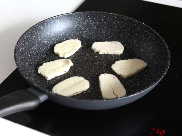 Gyros dengan halloumi, versi vegetarian dari sandwich Yunani! - Persiapan langkah 3