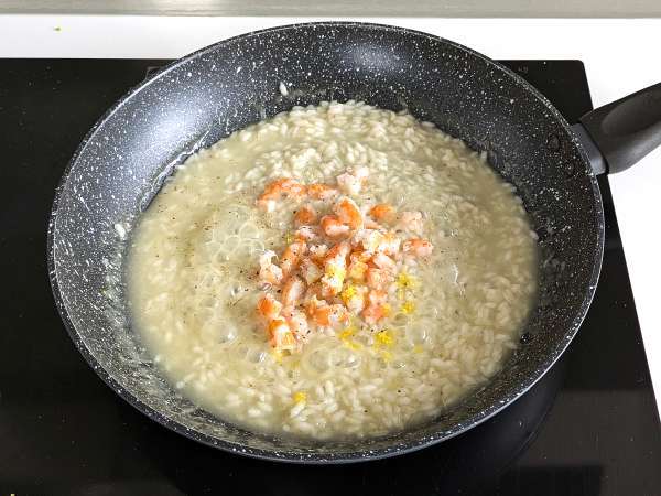 Risotto udang dan lemon, hidangan pertama yang elegan dan mudah - Persiapan langkah 6