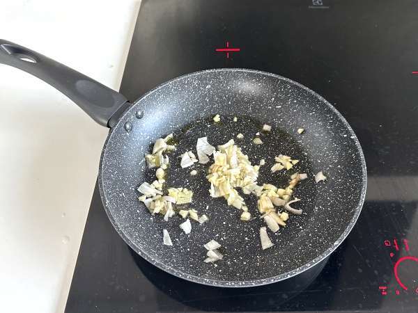 Kue tuna renyah di dalam Air Fryer: hidangan pembuka yang tak tertahankan! - Persiapan langkah 2