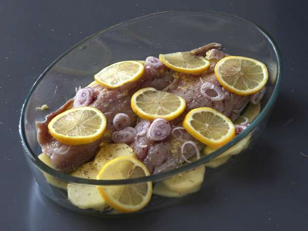 Bagaimana Anda memasak makarel di dalam oven? - Persiapan langkah 5