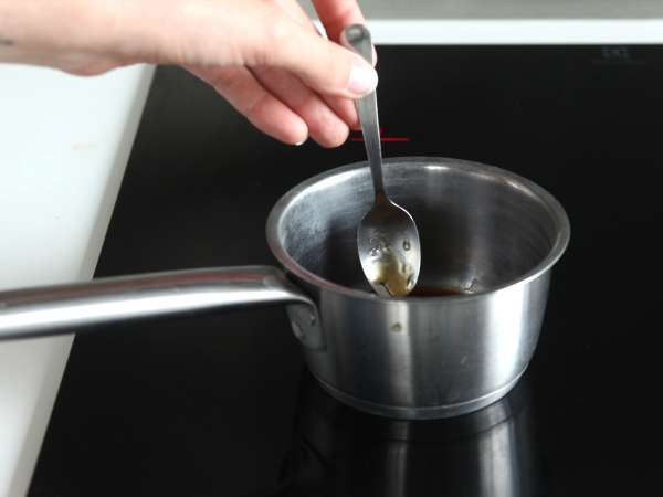 Bagaimana Anda memasak makarel? Cobalah resep yang dibumbui dengan kecap asin dan madu ini! - Persiapan langkah 2