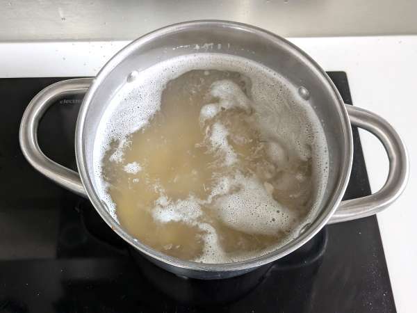 Pasta krim dengan jamur dan sosis - Persiapan langkah 5