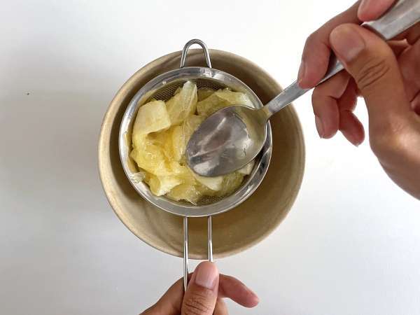 Lemon Posset, hidangan penutup lemon tanpa panggang yang akan Anda sukai - Persiapan langkah 2