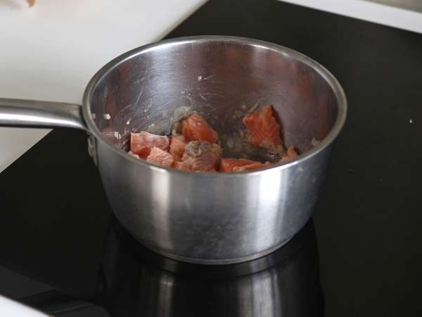 Rebusan salmon yang lezat - Persiapan langkah 2