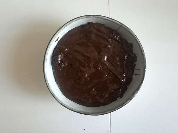 Overnight oat buah merah dan cokelat, sarapan yang sehat dan mengenyangkan! - Persiapan langkah 6