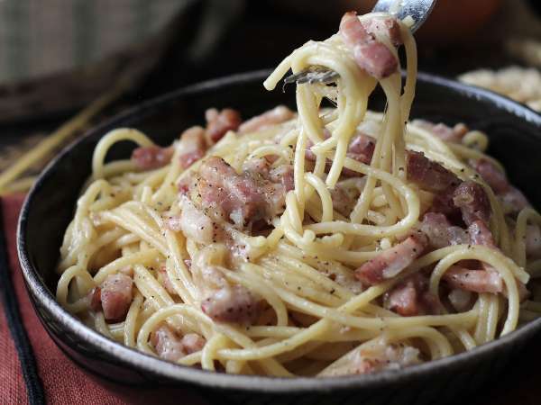 Pasta dengan bacon: mudah, murah dan lembut - Persiapan langkah 6