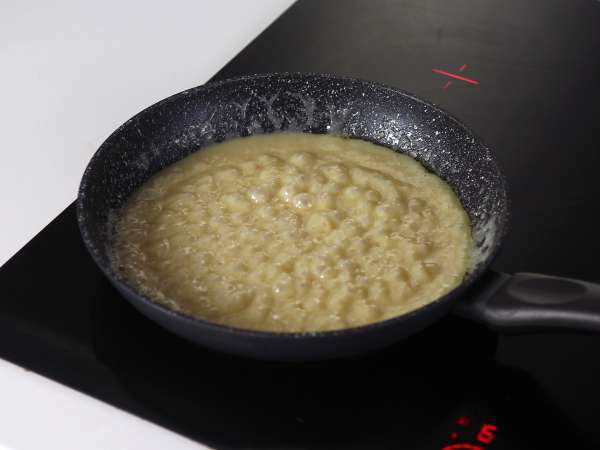 Gelas bergaya Banoffee, untuk para penggemar pisang dan karamel - Persiapan langkah 7