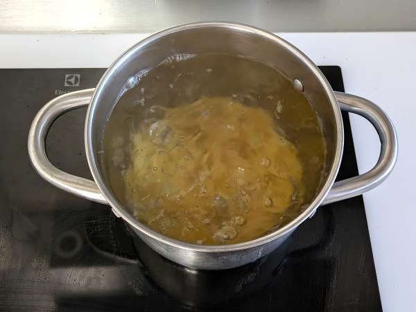 Pasta dengan saus sosis: hidangan sederhana dengan rasa yang kuat - Persiapan langkah 6