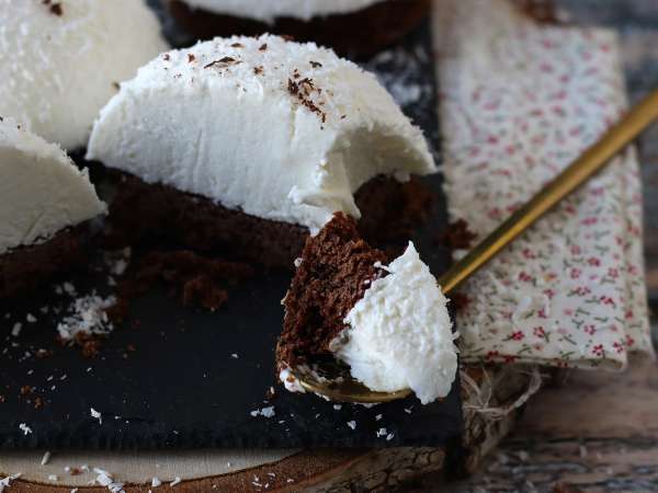 Hidangan penutup cokelat dan kelapa yang meleleh dan renyah! - Persiapan langkah 15