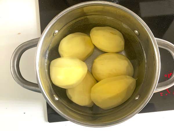 Kue kentang dingin tanpa panggang yang mudah dengan tuna dan mayones - Persiapan langkah 1