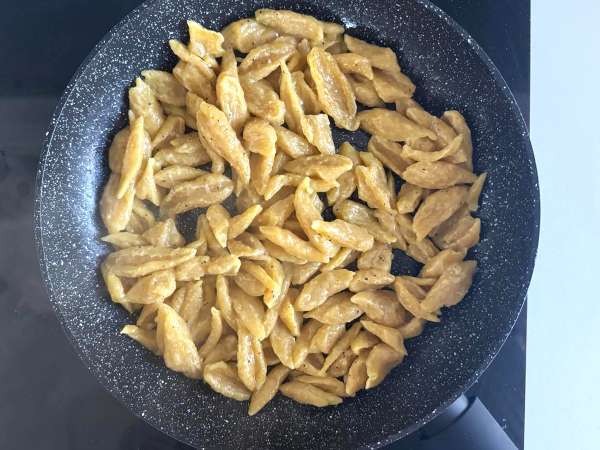 Pasta butternut segar hanya dengan 2 bahan - Persiapan langkah 9