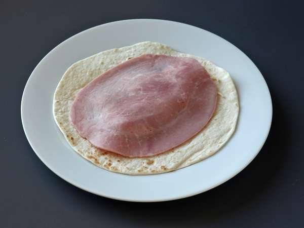 Apa yang harus dilakukan dengan tortilla Hidangan adiboga untuk dibagikan, dengan rasa pizza! - Persiapan langkah 3