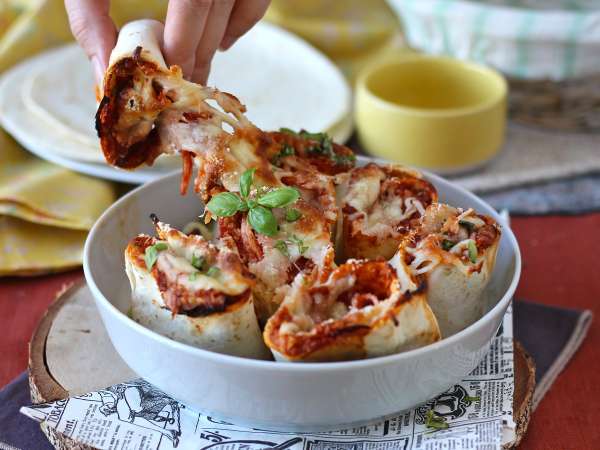 Apa yang harus dilakukan dengan tortilla Hidangan adiboga untuk dibagikan, dengan rasa pizza! - Persiapan langkah 11