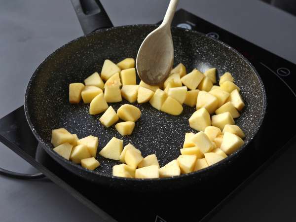 Fudge apel cokelat, hidangan penutup yang sangat mudah dibuat hanya dengan 2 bahan! - Persiapan langkah 2