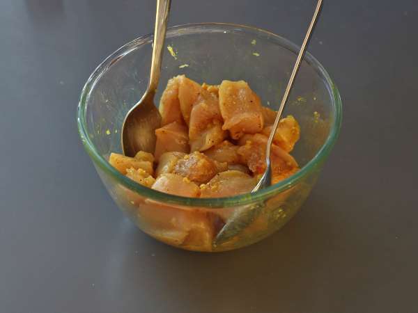 Kebab ayam dengan saus sate, sebuah perjalanan kuliner ke Asia! - Persiapan langkah 3