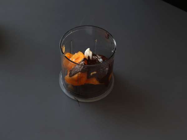 Hidangan penutup cokelat hanya dengan 2 bahan! - Persiapan langkah 3