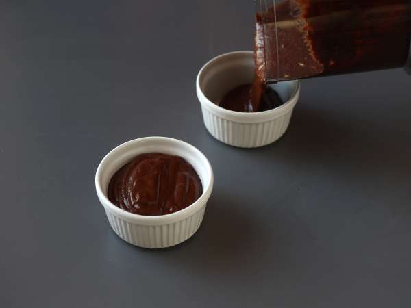 Hidangan penutup cokelat hanya dengan 2 bahan! - Persiapan langkah 5