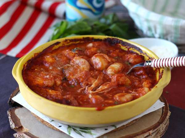 Gratin gnocchi tomat dan mozzarella yang cepat dan nyaman - gnocchi alla sorrentina di dalam oven - Persiapan langkah 7