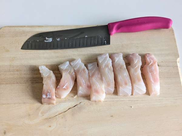 Jari ikan dalam penggorengan udara: renyah, ringan, dan mudah disiapkan! - Persiapan langkah 2