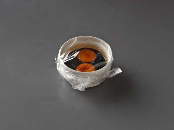 Kuning telur yang diawetkan dengan kecap asin - Persiapan langkah 3