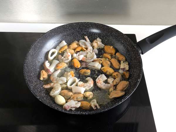 Risotto seafood beku: solusi ideal untuk hidangan yang cepat dan lezat - Persiapan langkah 3