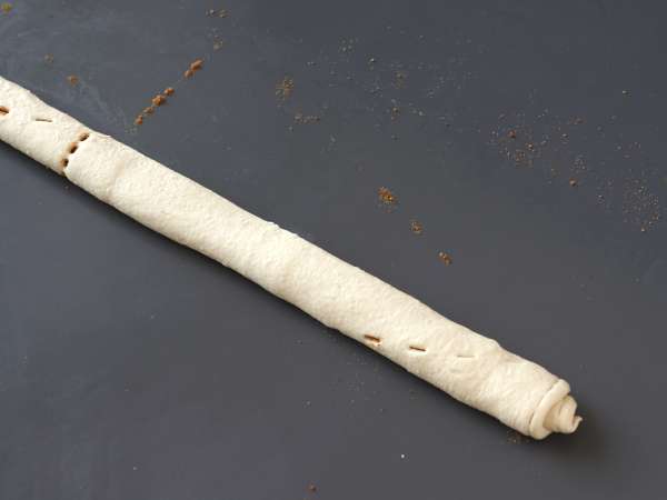 Cruffin, kombinasi croissant dan muffin, dengan puding dan cokelat - Persiapan langkah 7