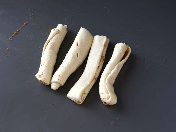 Cruffin, kombinasi croissant dan muffin, dengan puding dan cokelat - Persiapan langkah 8