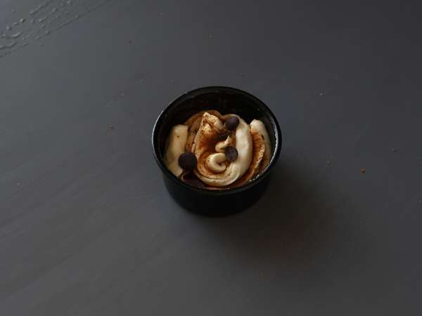 Cruffin, kombinasi croissant dan muffin, dengan puding dan cokelat - Persiapan langkah 10