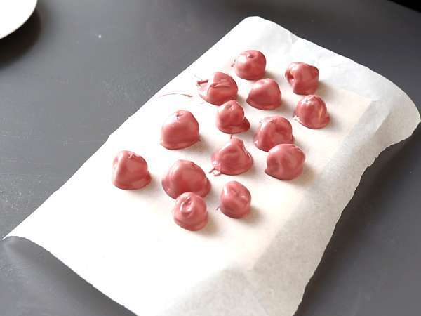 Gigitan raspberry, cokelat putih, dan cokelat ruby ala Franui - Persiapan langkah 5