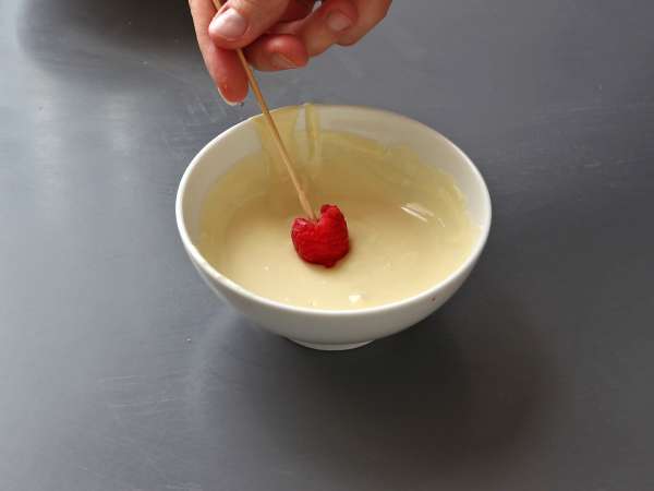 Franui dengan pistachio, raspberry berlapis yang lezat, meleleh dan renyah - Persiapan langkah 2