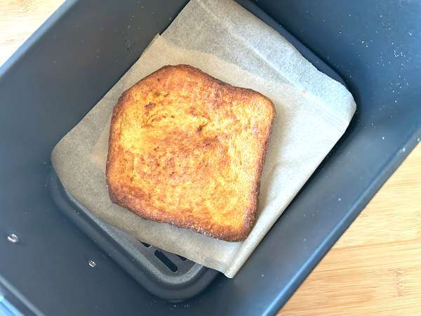 Torrijas dalam penggorengan udara dengan roti brioche, sebuah tradisi tanpa kerumitan - Persiapan langkah 7