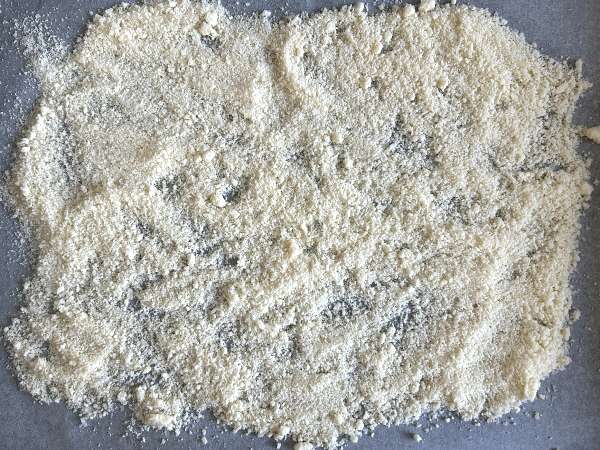 Keripik bawang bombay dan parmesan buatan sendiri yang super renyah - Persiapan langkah 2