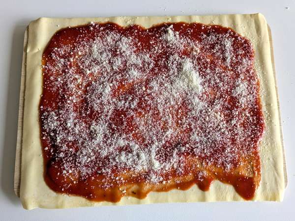 Gulungan puff pastry dalam penggorengan udara: resep cepat dan mudah - Persiapan langkah 3