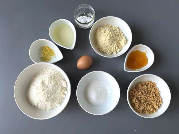 Biskuit Ghriba almond dan kelapa, kue klasik khas Maroko - Persiapan langkah 1