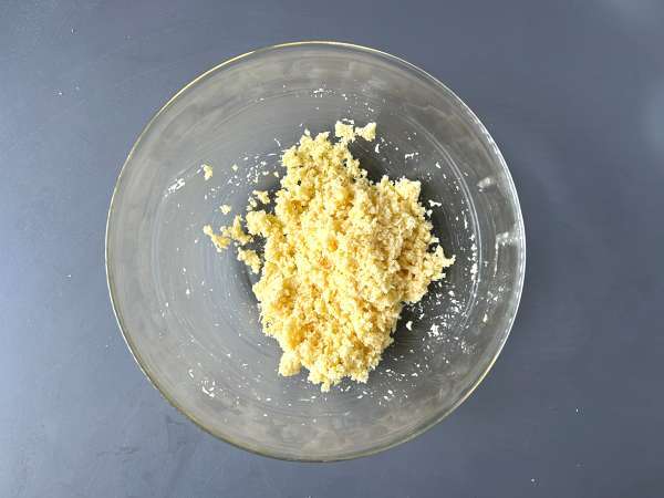 Biskuit Ghriba almond dan kelapa, kue klasik khas Maroko - Persiapan langkah 3