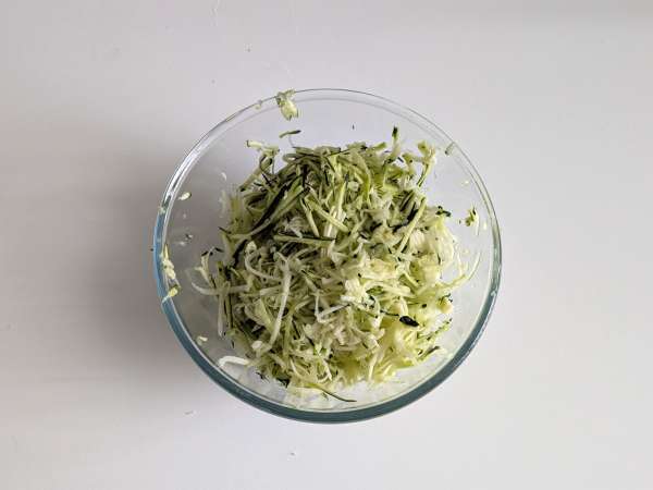 Muffin cukini dalam penggorengan udara: resep yang ringan dan lembut - Persiapan langkah 1