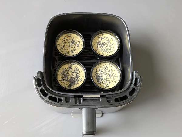 Muffin cukini dalam penggorengan udara: resep yang ringan dan lembut - Persiapan langkah 6