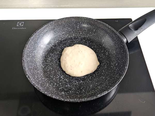 Pancake vegan lembut dengan telur rami: resep mudah dan bebas telur - Persiapan langkah 6