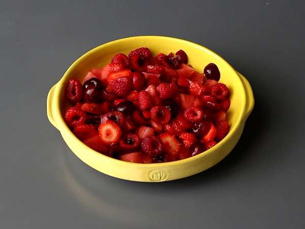 Salad buah merah: stroberi, raspberry, ceri, dan semangka, sempurna untuk musim panas! - Persiapan langkah 4