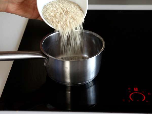 Salad nasi renyah salmon yang renyah dan pedas! - Persiapan langkah 1