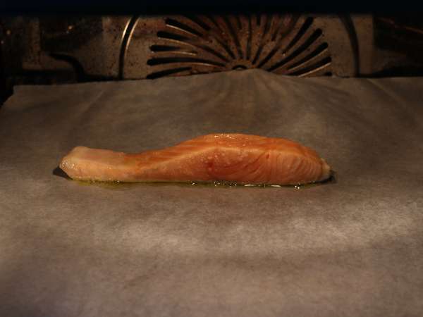 Salad nasi renyah salmon yang renyah dan pedas! - Persiapan langkah 2