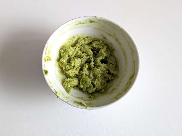 Roti bakar alpukat dengan mangga dan jeruk nipis: resep yang segar, cepat, dan lezat - Persiapan langkah 2