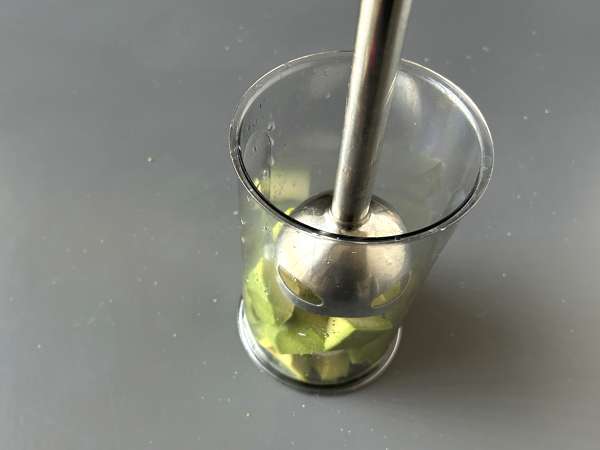 Mayones alpukat yang lembut dengan telur rebus - tanpa telur mentah - Persiapan langkah 3