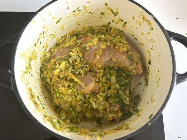 Kue tradisional Maroko dengan adonan batu bata, ayam, dan rempah-rempah - Persiapan langkah 4