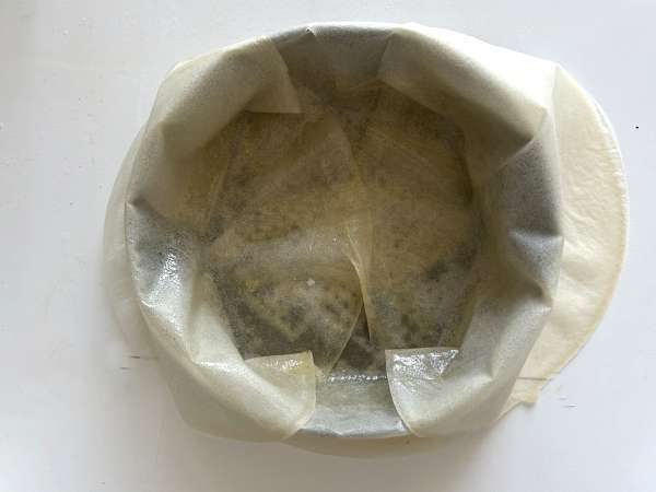 Kue tradisional Maroko dengan adonan batu bata, ayam, dan rempah-rempah - Persiapan langkah 11