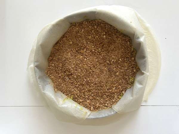 Kue tradisional Maroko dengan adonan batu bata, ayam, dan rempah-rempah - Persiapan langkah 13