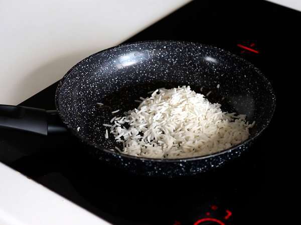 Telur dadar dengan nasi renyah dan kacang kedelai, makanan pedas yang cepat dan bebas limbah! - Persiapan langkah 1