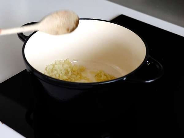 Saus bolognese buatan sendiri - ragù alla bolognese - Persiapan langkah 1