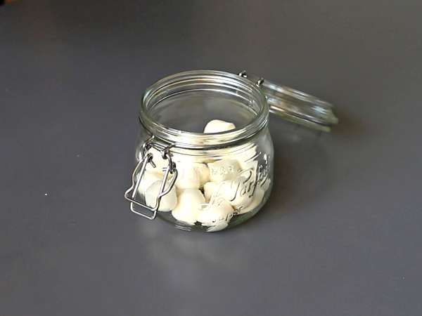 Bola-bola mozzarella yang diasinkan untuk minuman beralkohol atau salad! - Persiapan langkah 1